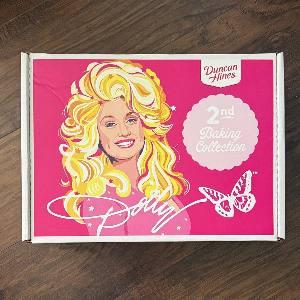 Dolly Parton Baking Collection - Pink